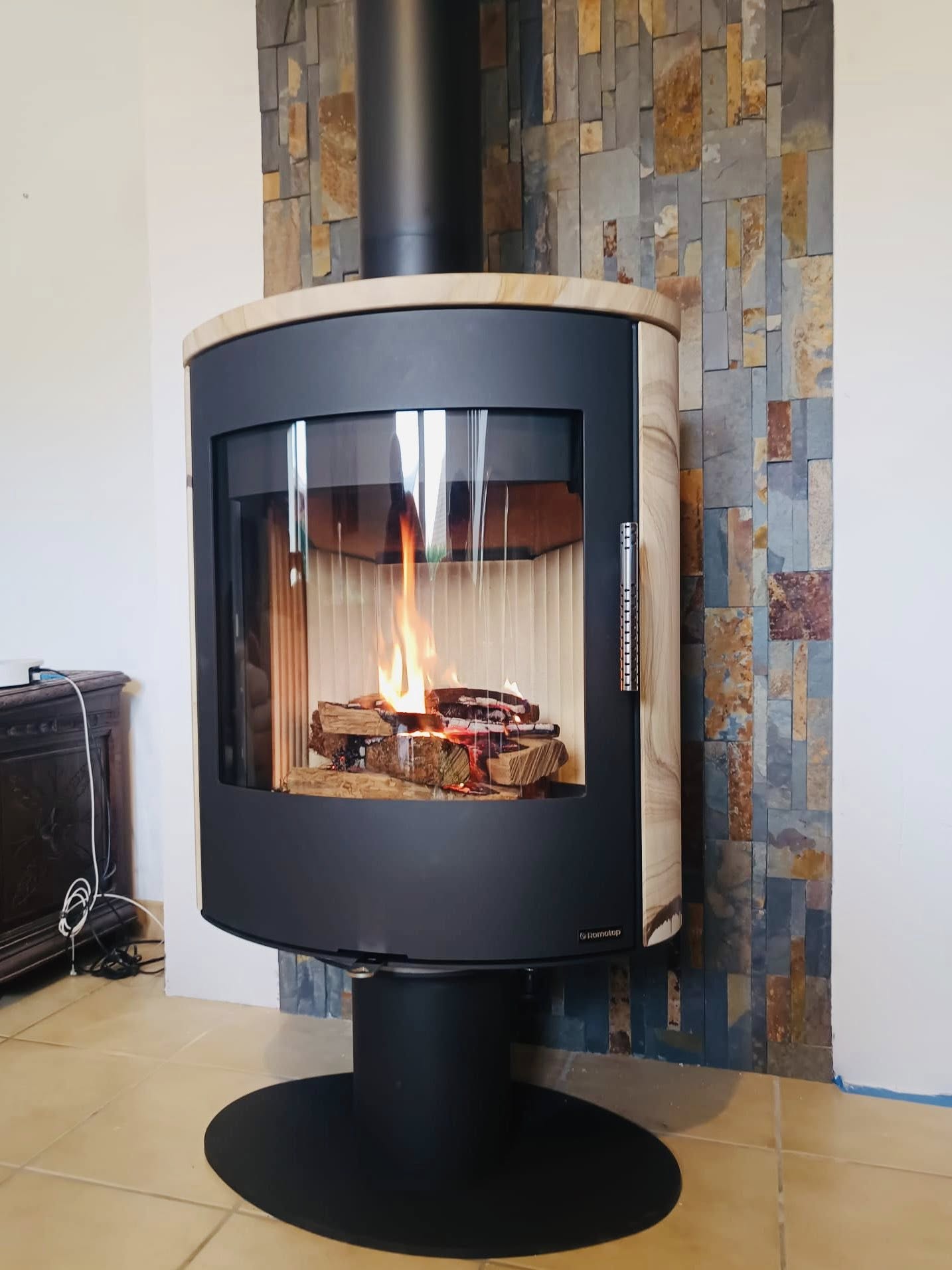 581342191 1388899205913537 1155012559001926888 n